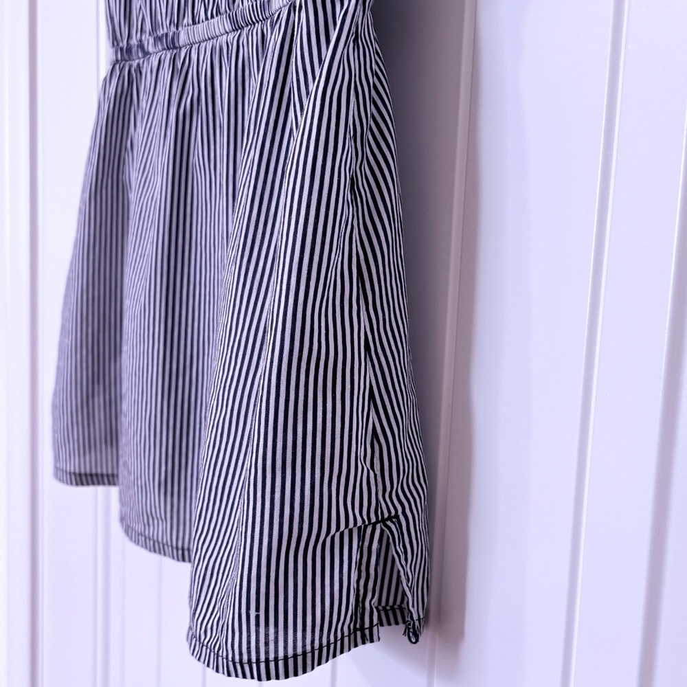 H&M Blue & White Striped Ruffle Top - Picture 5 of 8